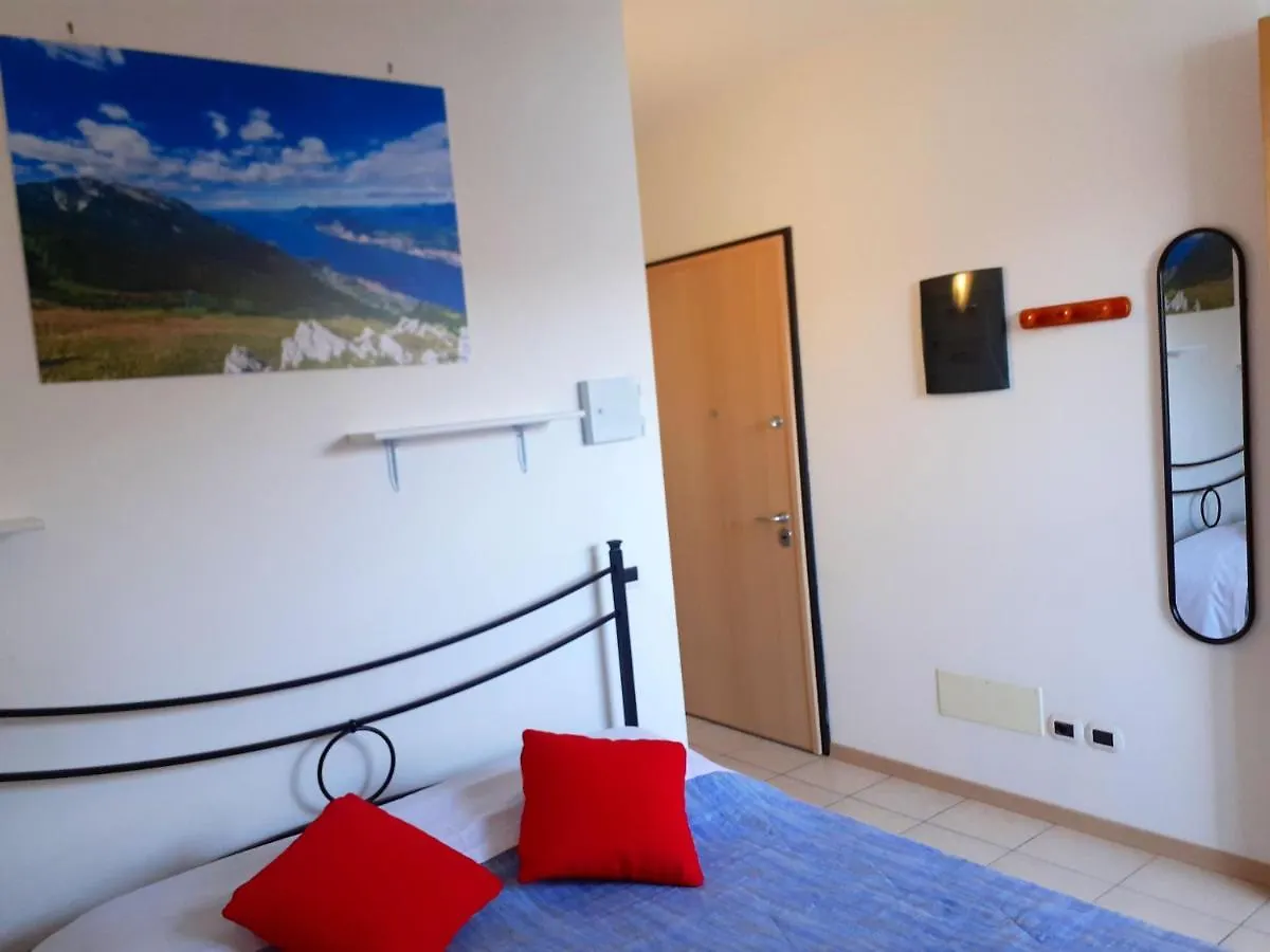 Casa Giardino Apartment Malcesine