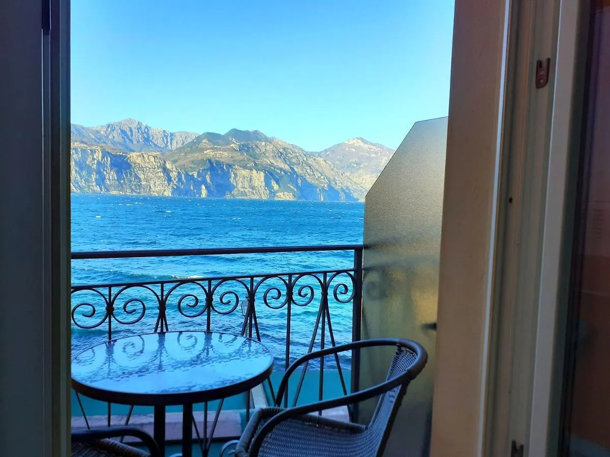 Casa Giardino Apartment Malcesine