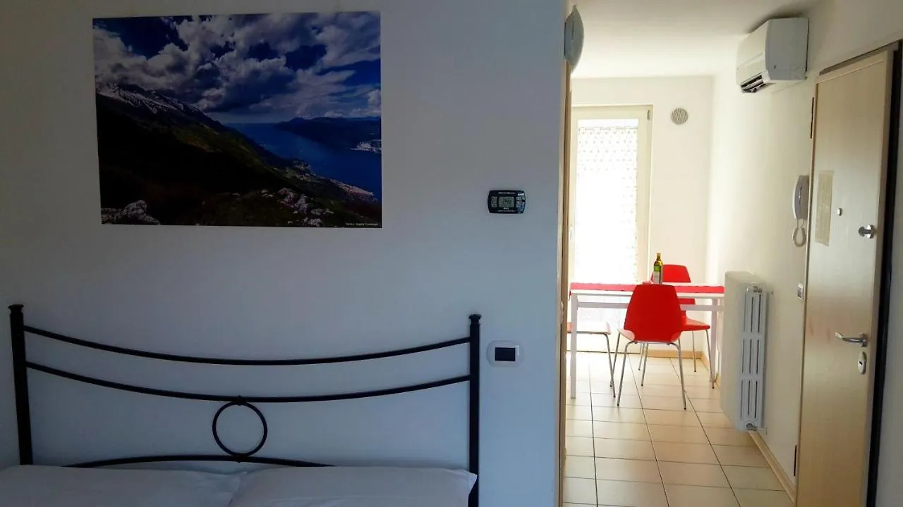 Casa Giardino Apartment Malcesine